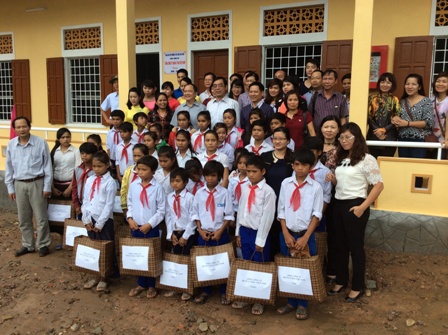 VATM: Tặng nhà bán trú cho học sinh nghèo xã Húc Nghì, Đakrông, Quảng Trị